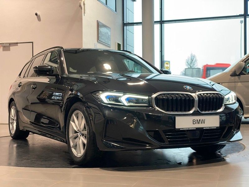 BMW 318d Touring Curved InnovationsP Kam HUD ACC AHK