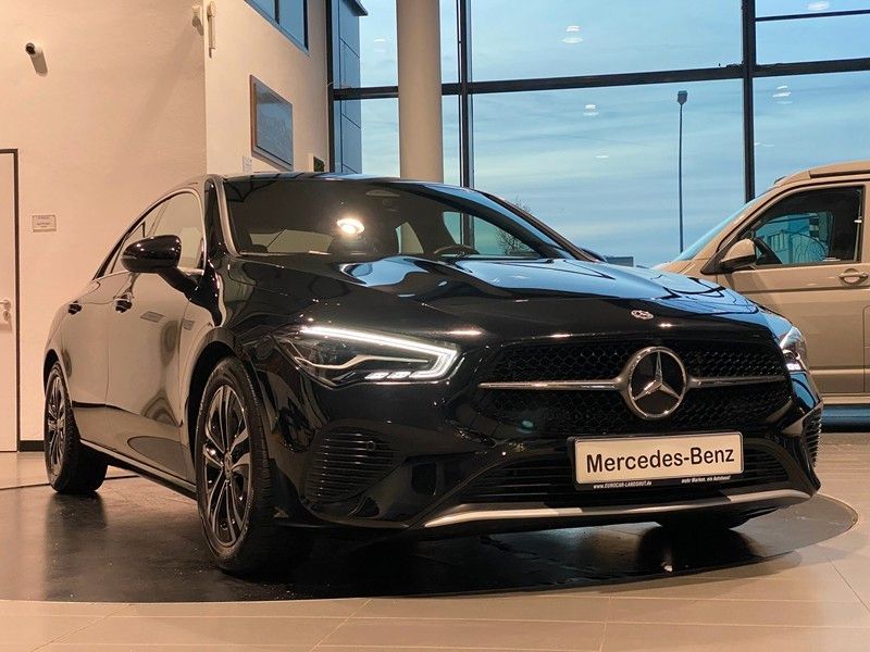 Mercedes-Benz CLA 200d DCT Advanced MBUX LED Sitzhzg Kamera