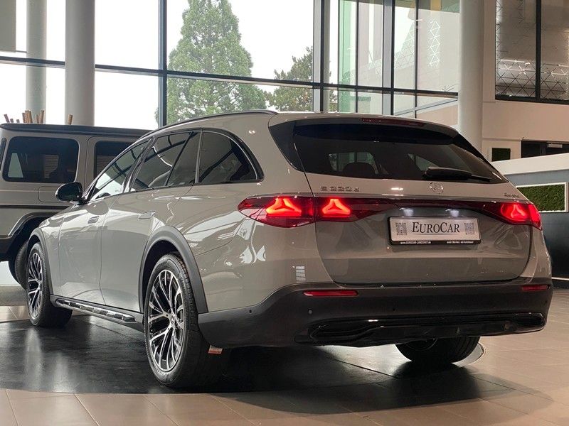 Mercedes-Benz E 220d All-Terrain MBUX Leder Sbel Sthz DTR AHK