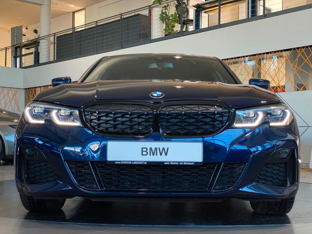 BMW M340i xDr CockpitProf Shadow Laser Leder HUD H&K