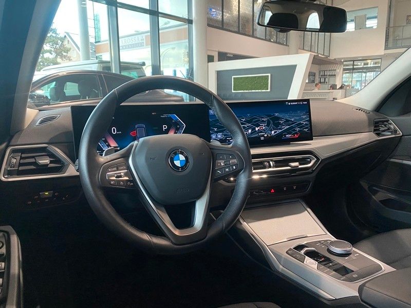 BMW 320d Touring xDrive Curved DrivingA. DAB Shz LED