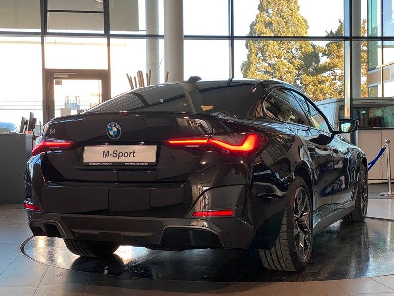 BMW i4 35e M-Sport Pro Curved Carbon AmbienteB ACC