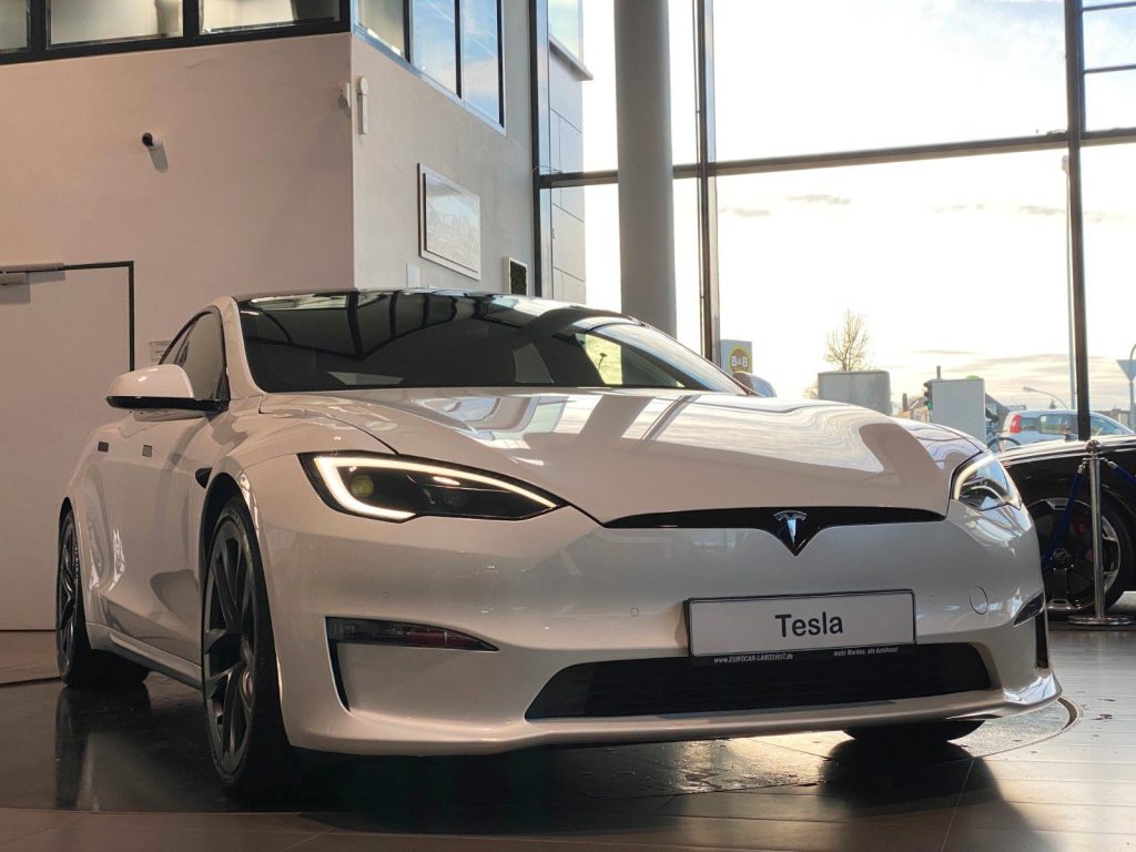 Tesla Model S Plaid AWD Yoke FSD-Autopilot Pano Sbel