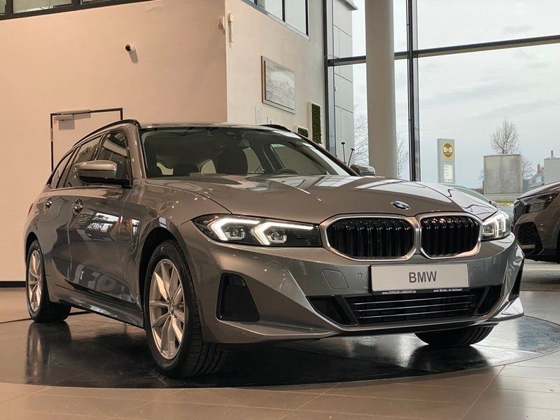 BMW 320d Touring xDrive Curved DrivingA. DAB Shz LED