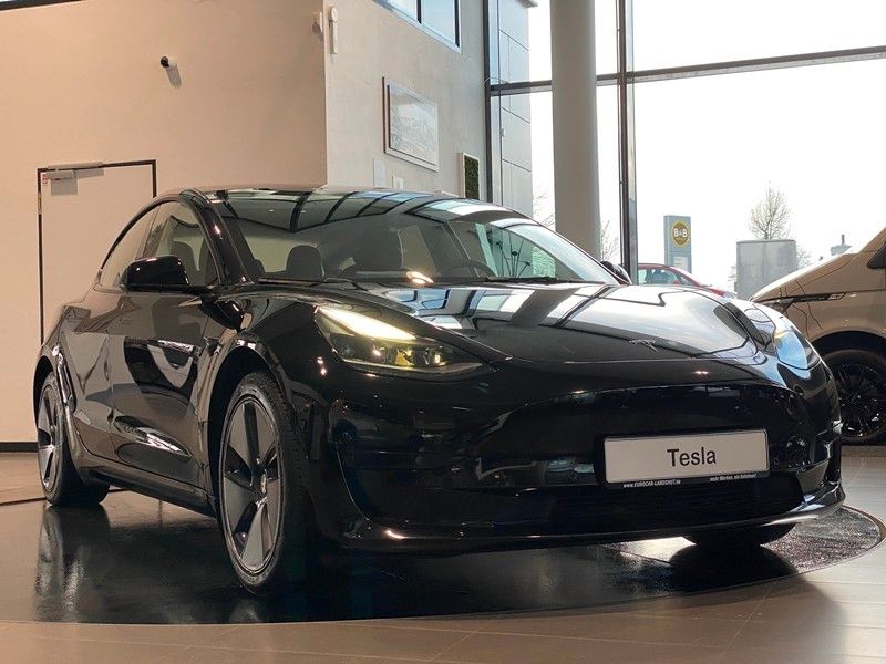 Tesla Model 3 Standard Range Plus Pano Navi Kamera
