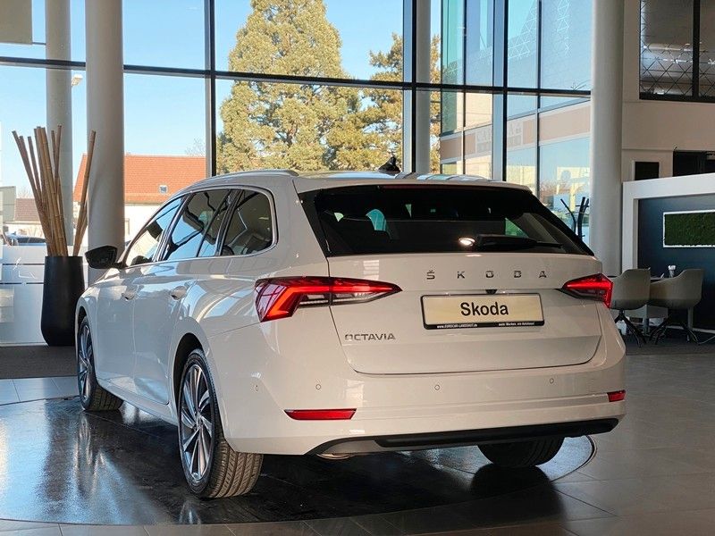 Skoda Octavia 2.0 TDI Style ViCo Matrix Kamera HUD ACC