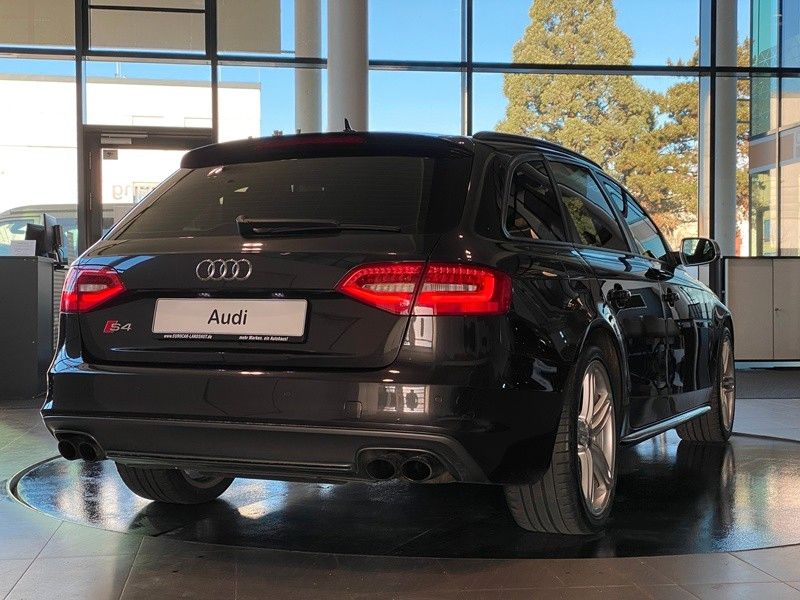 Audi S4 3.0 TFSI quattro exclusive Navi Shzg 2.Hd 19"