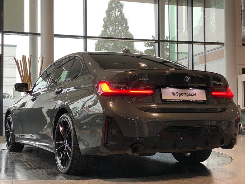 BMW 330e xDr M-Sport Pro Curved M-Sitze eGSD AHK 19"