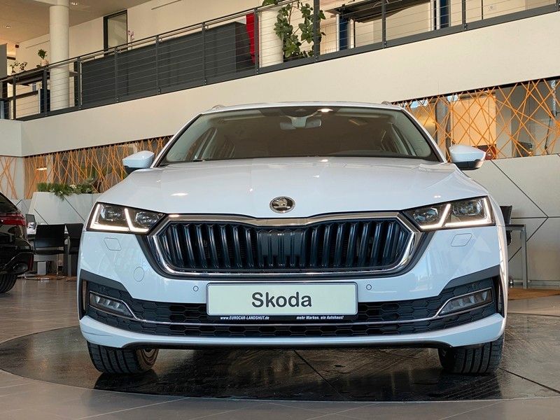 Skoda Octavia 2.0 TDI Style ViCo Matrix Kamera HUD ACC