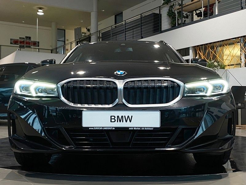 BMW 318d Touring Curved InnovationsP Kam HUD ACC AHK
