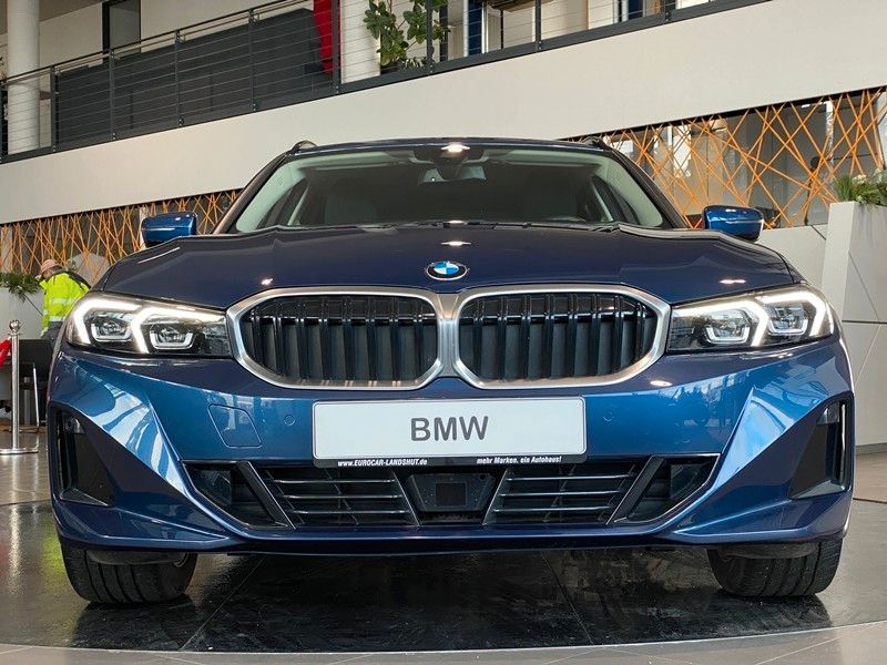 BMW 318d Touring Curved DrivingA Sthz Kamera LED ACC