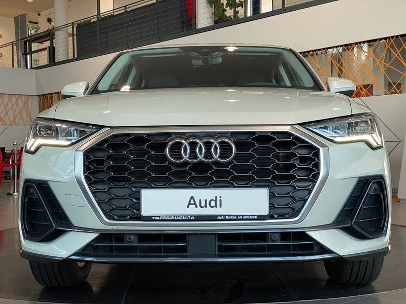 Audi Q3 Sportback 1.5 TFSI Navi LED SportS AmbienteB
