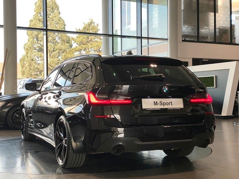 BMW 330e xDr M-Sport M-Sitz Laser Memory H&K AHK ACC