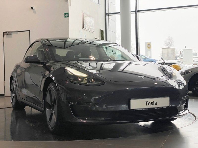 Tesla Model 3 AWD Long Range Dual Motor Navi AHK