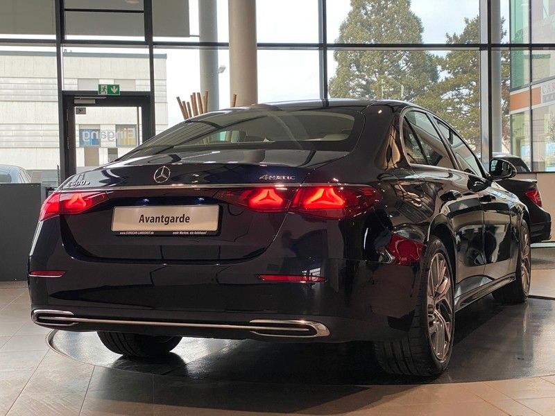 Mercedes-Benz E 300e Lim. 4M Advanced+ Superscreen Burm. DTR