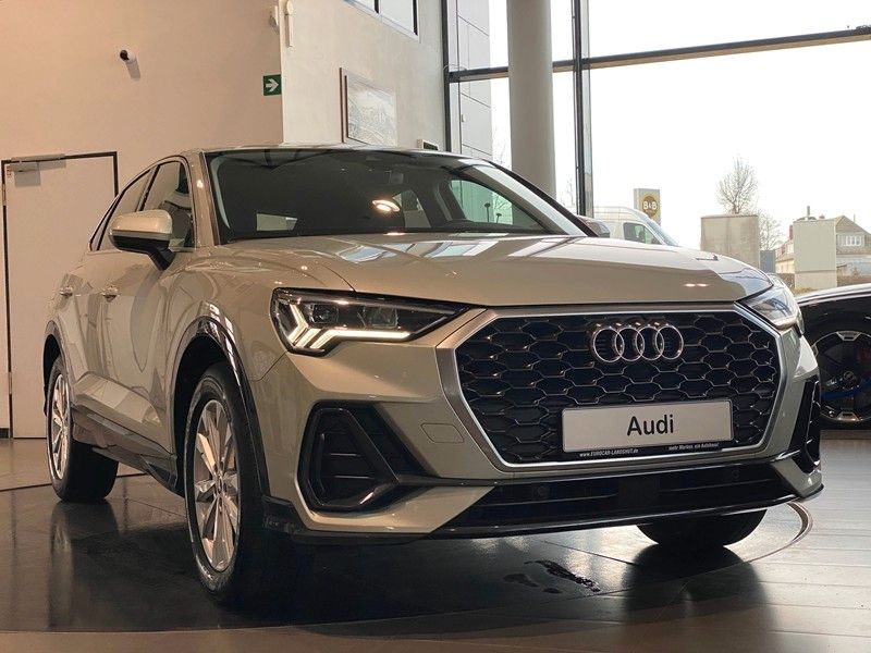 Audi Q3 Sportback 1.5 TFSI Navi LED SportS AmbienteB