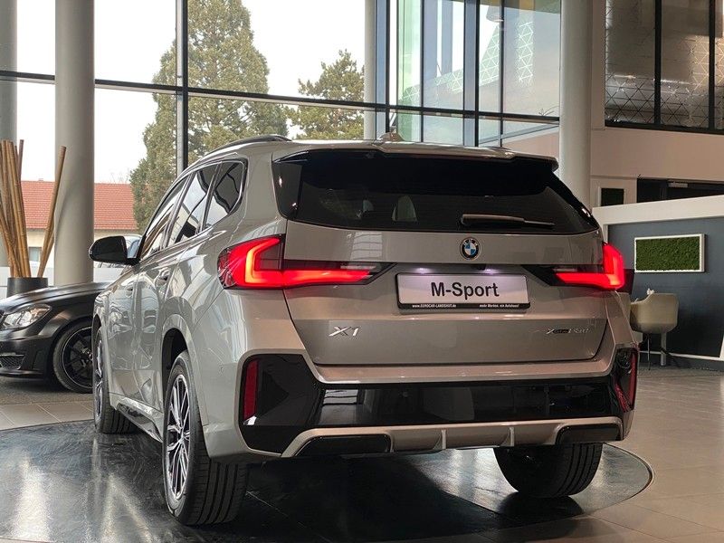 BMW X1 23d xDrive M-Sport Shadow Curved HUD LED ACC