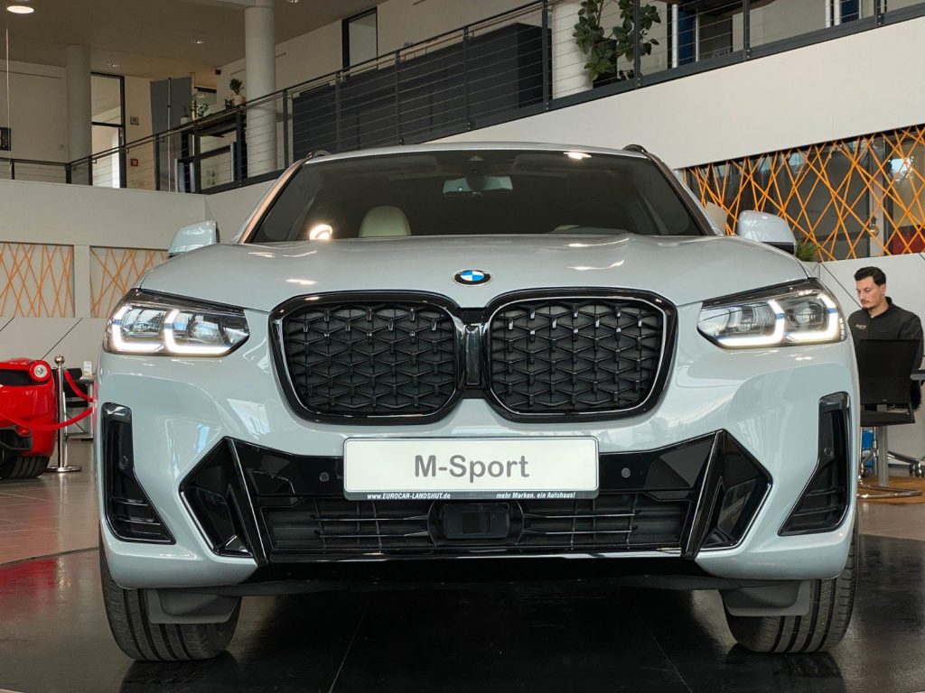 BMW X4 30i xDr M-Sport Laser Pano Sthz Kam. H&K ACC