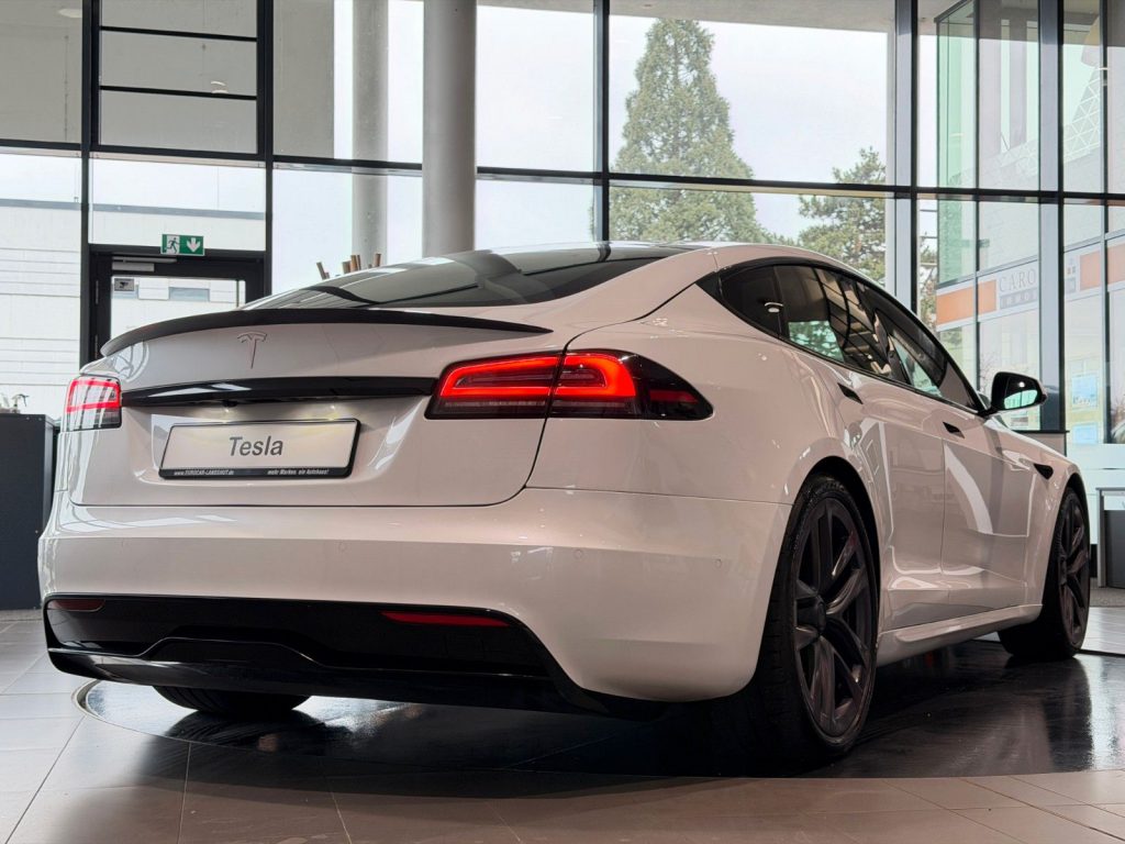 Tesla Model S Plaid AWD Yoke FSD-Autopilot Pano Sbel