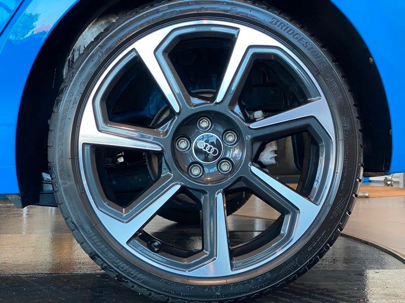 Audi A1 Sportback 30 TFSI S-line ViCo LED ACC 18"