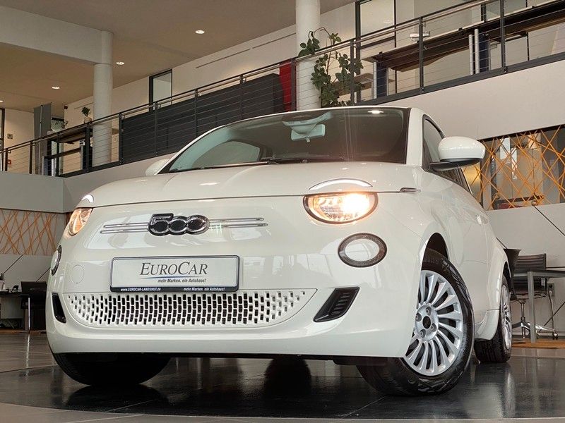 Fiat 500e 42kW/h SmartphoneInt. AmbienteB SpurhalteA.