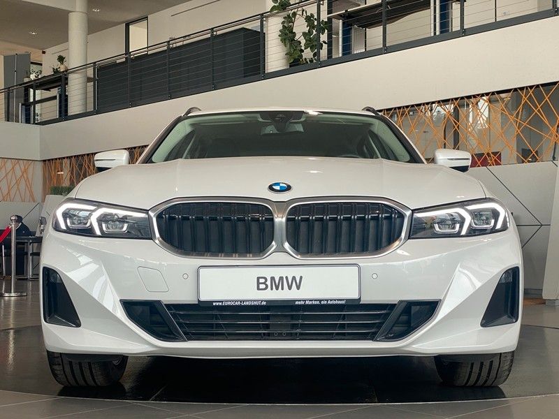 BMW 318d Touring Curved DrivingAssistant Shzg LED