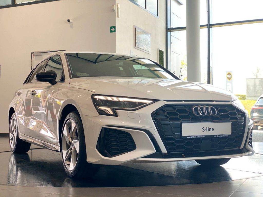 Audi A3 45 TFSIe S-line ViCo Memory LED AmbienteB ACC