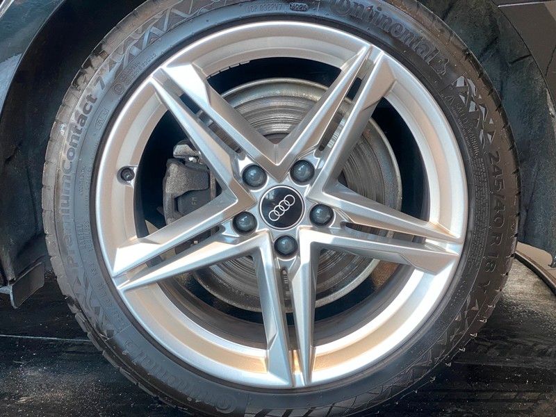 Audi A4 40 TDI Avant S-line+ Navi ParklenkA. Shzg DAB