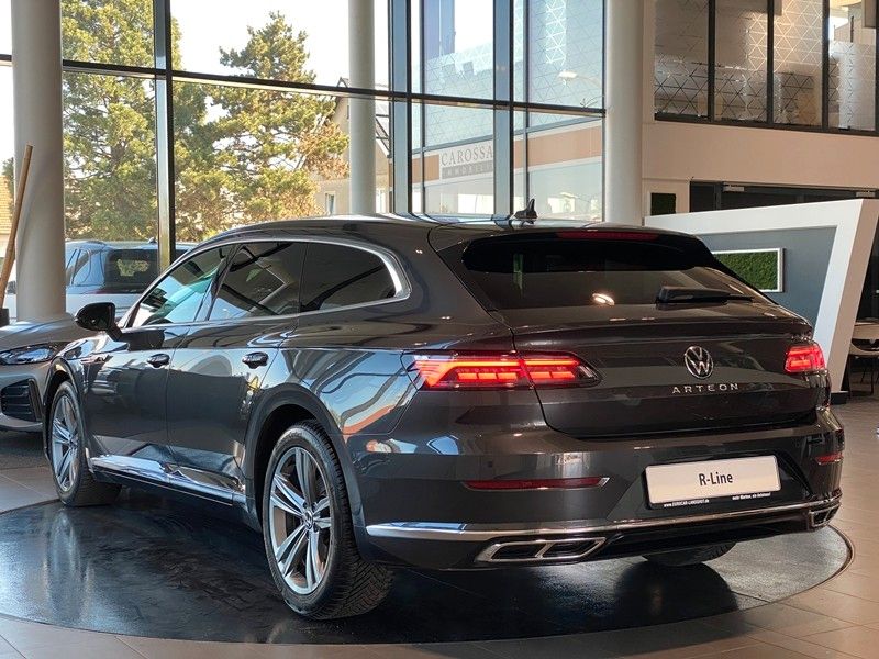 Volkswagen Arteon 2.0 TDI R-Line DigiCockpit Matrix ACC AHK