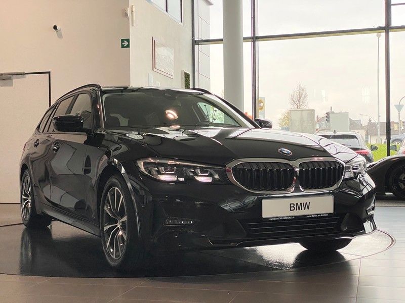 BMW 318d Touring Live Cockpit Tempomat Shzg DAB LED