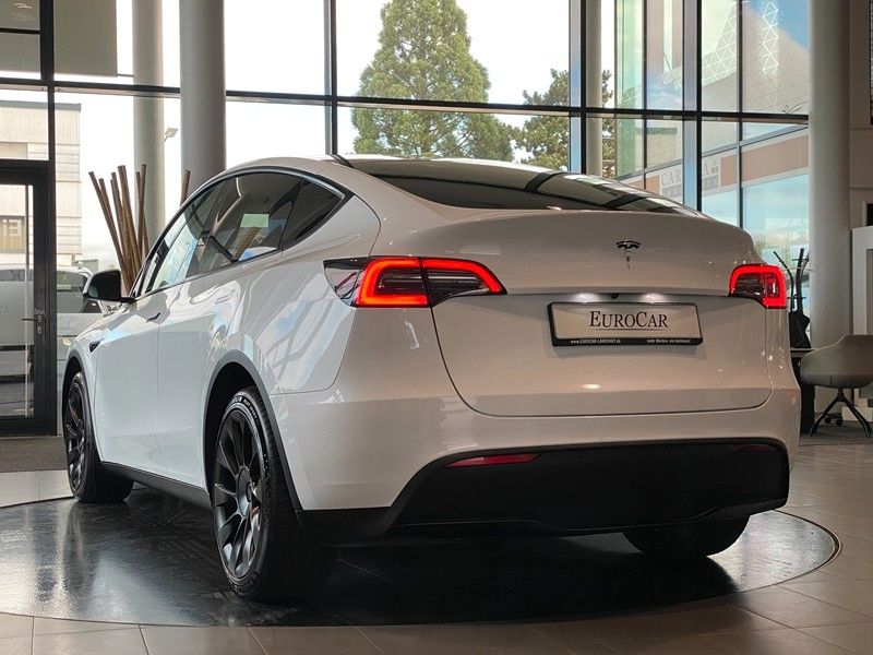Tesla Model Y RWD Panorama 20"-Induction LED