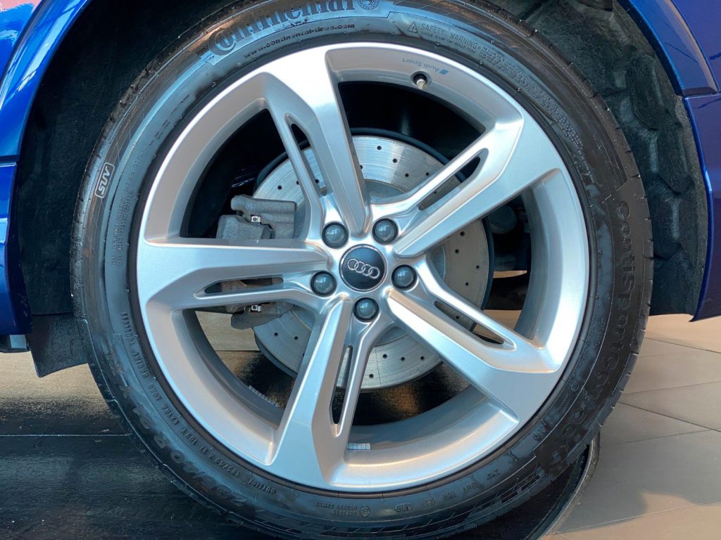 Audi Q7 50TDI S-line+ Matrix Luft Sthz HUD AHK ACC 7S