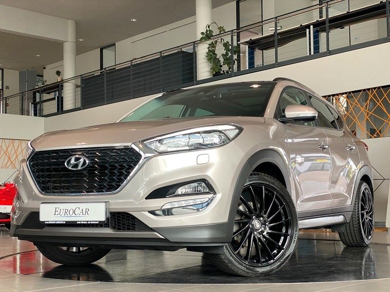 Hyundai Tucson 1.6 T-GDI 4WD Premium Navi LED Pano AHK