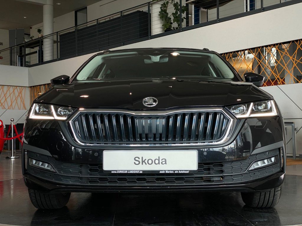 Skoda Octavia 2.0 TDI Ambition ViCo Matrix 4xShzg ACC
