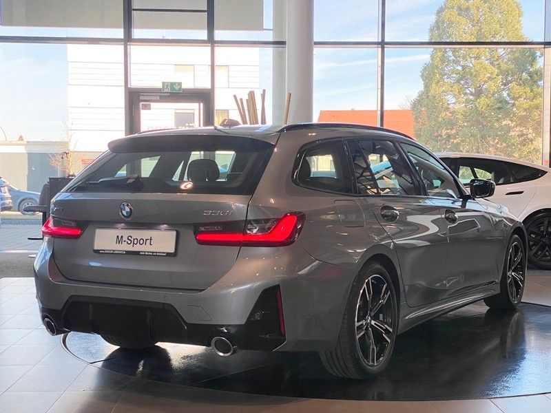 BMW 330i Touring xDrive M-Sport Curved Kam. HiFi ACC