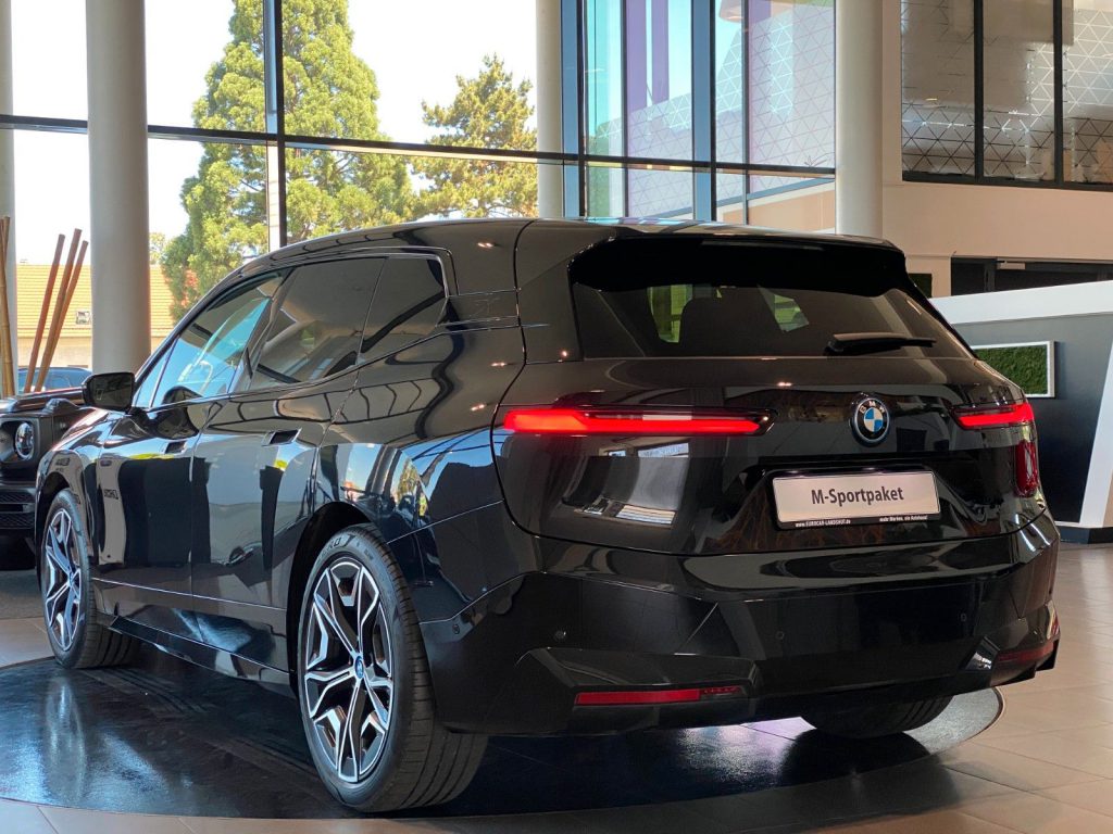 BMW iX 40 Sport Excellence Laser M-Sitz Sbel ACC 22"