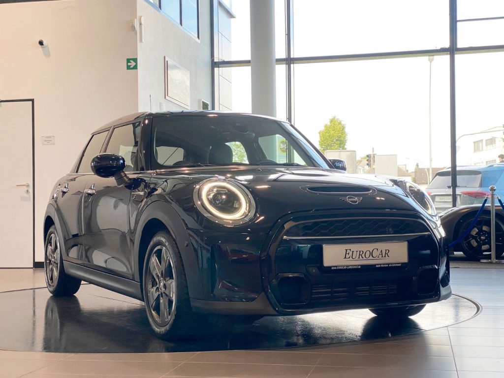 MINI Cooper S Classic Trim Navi AmbienteB LED Kam HUD