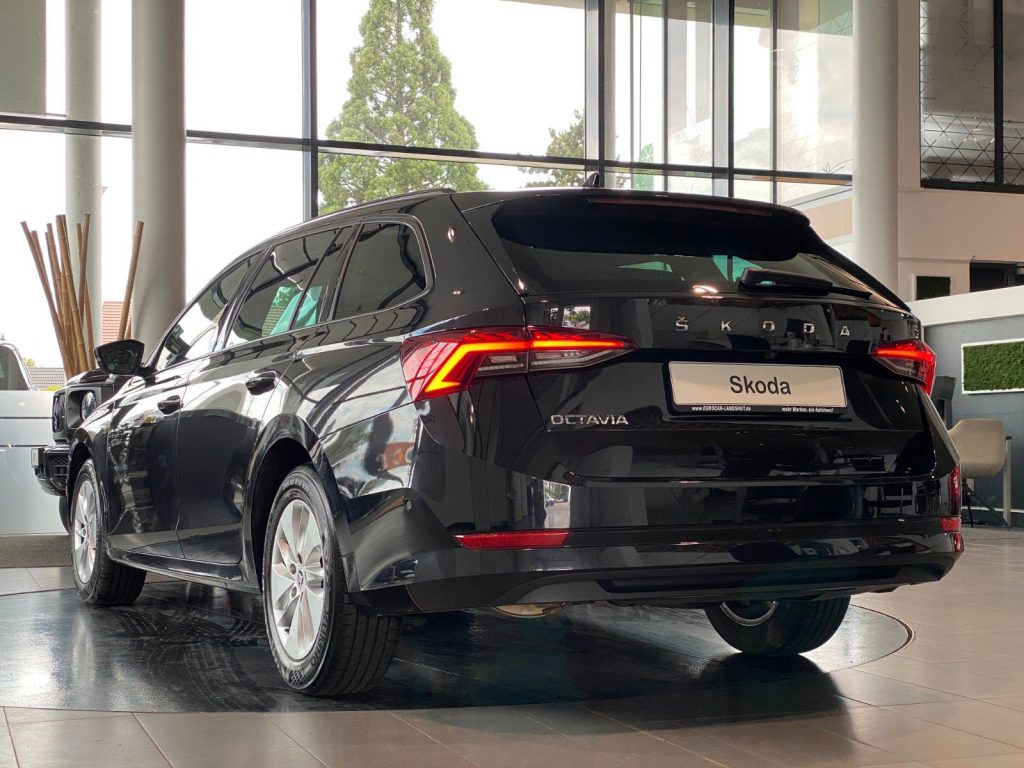 Skoda Octavia 2.0 TDI Ambition ViCo Matrix 4xShzg ACC