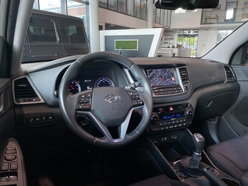 Hyundai Tucson 1.6 T-GDI 4WD Premium Navi LED Pano AHK