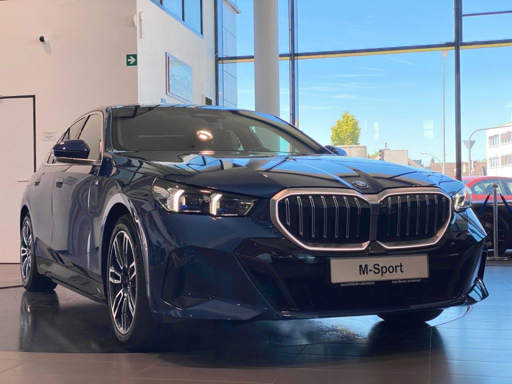 BMW 550e Lim xDr. M-Sport SurrView Sbel HUD AHK ACC
