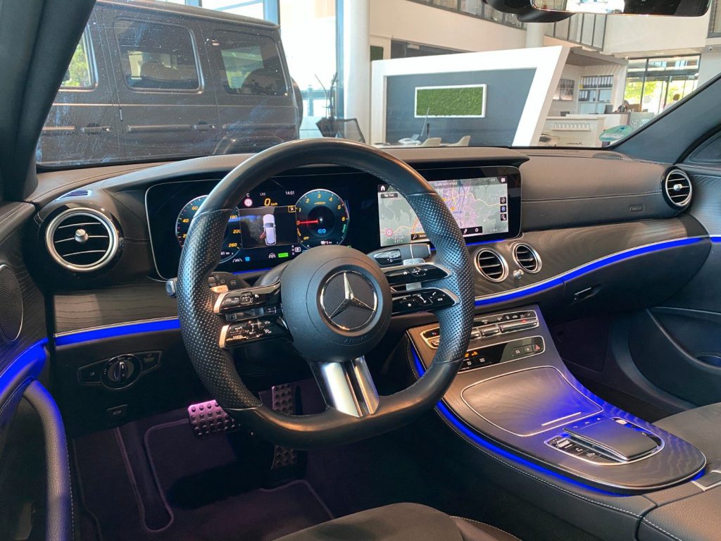 Mercedes-Benz E 300de AMG NightP WideS AugReality Memory DTR+