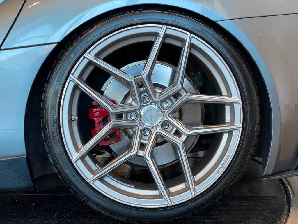 Toyota GR Supra 2.0 Premium-Paket HUD Leder Bastuck 20"