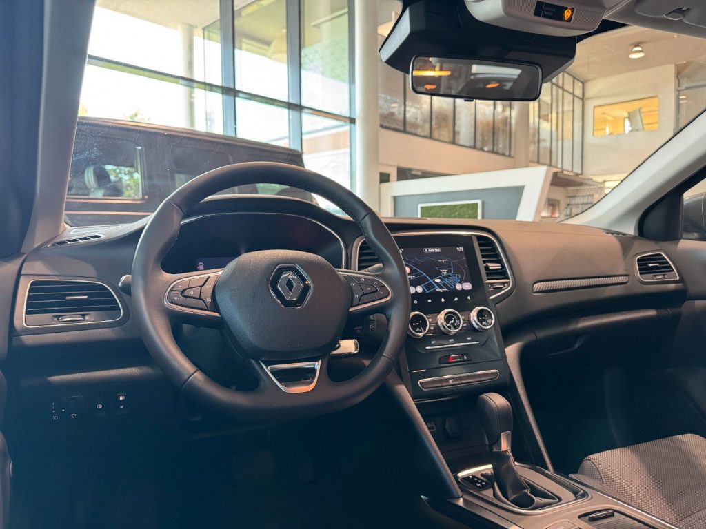 Renault Megane 1.3 TCe EDC Navi SmartphoneInt. Kamera