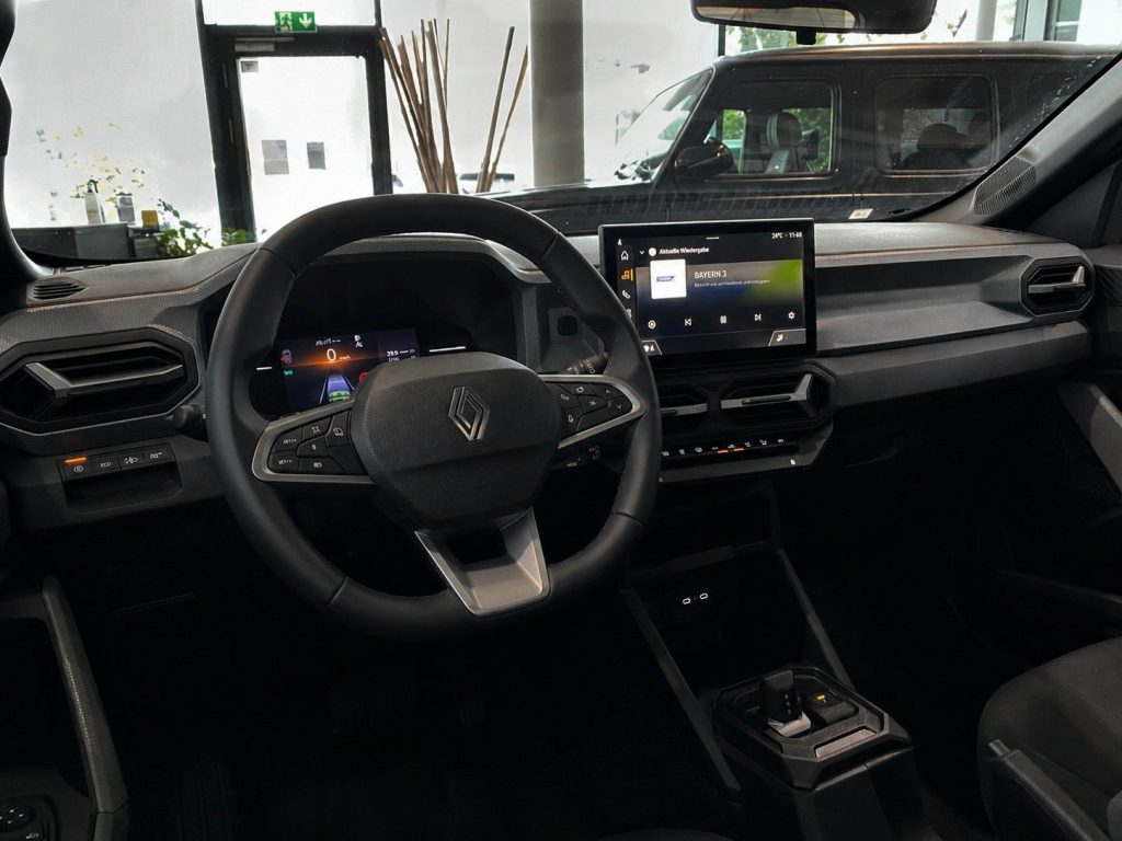 Renault Duster 1.3 TCe EDC SmartphoneInt. Kamera LED