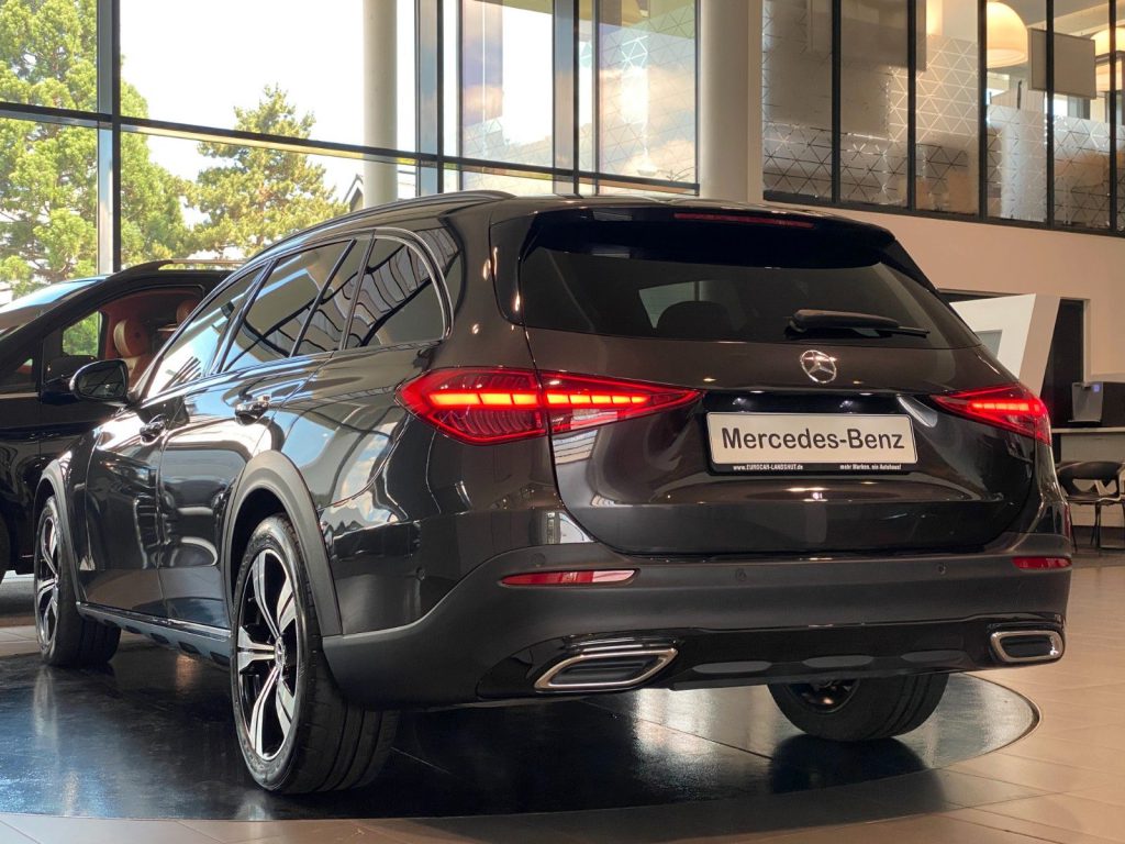 Mercedes-Benz C 220d 4M All-Terrain NightP MBUX Kamera DTR AHK