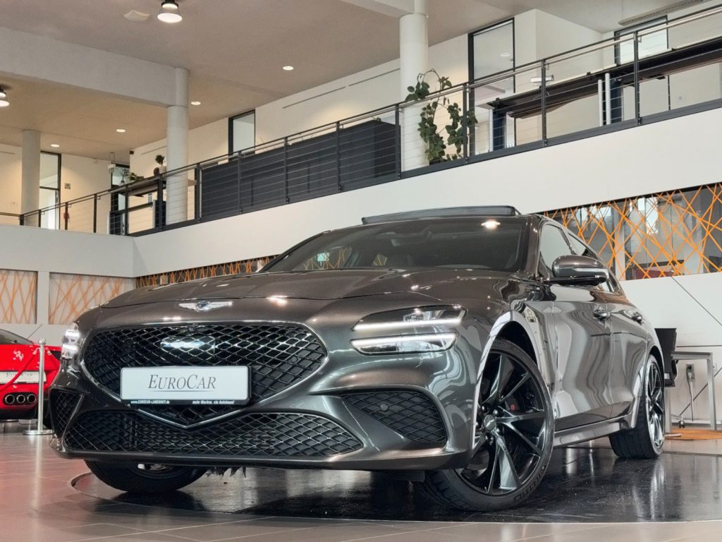 Genesis G70 Shooting Brake 2.0 T-GDI Sport 4WD Sbel HUD