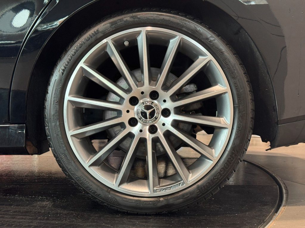 Mercedes-Benz CLA 180d Shooting Brake AMG-Line MBUX LED Shzg