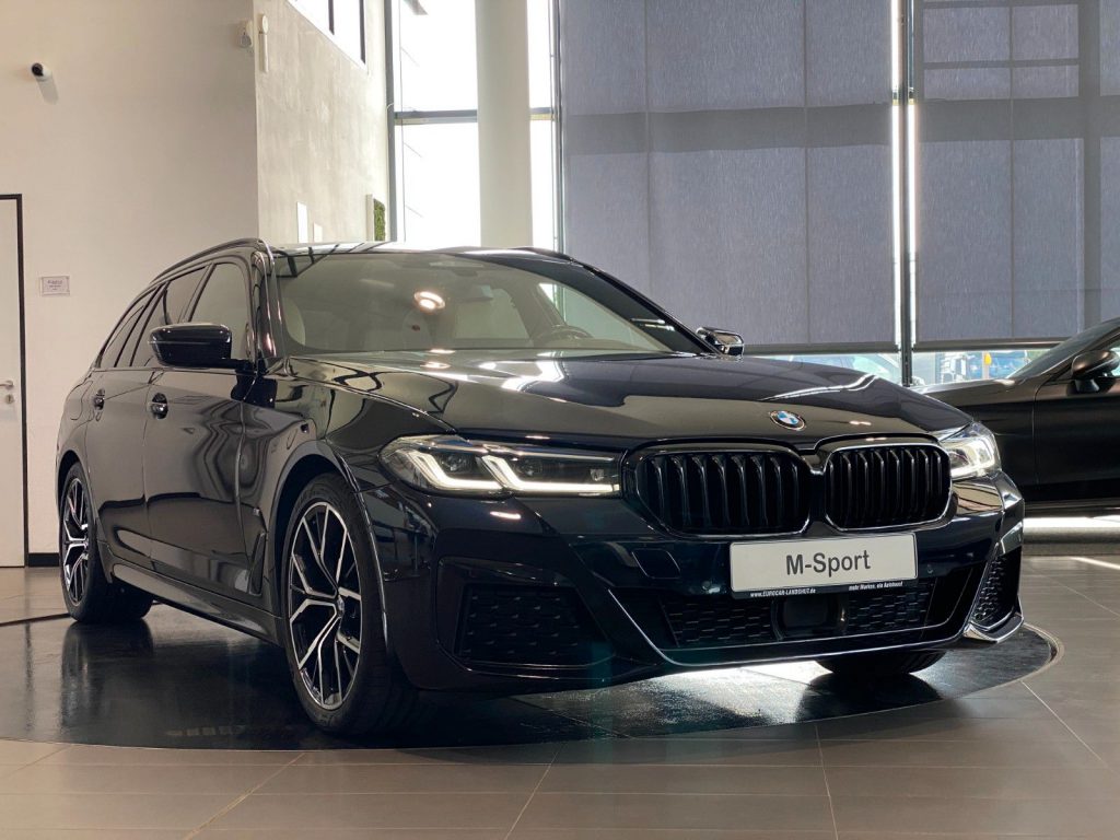 BMW 520i M-Sport Shadow Laser Pano Memory HUD ACC