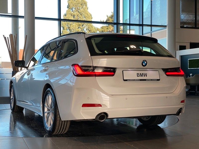 BMW 318d Touring Curved DrivingAssistant Shzg LED