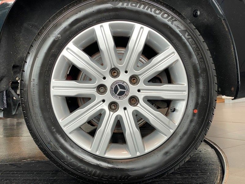 Mercedes-Benz T 180d Style Premium Navi MBUX Kam Sitzhz LED AH